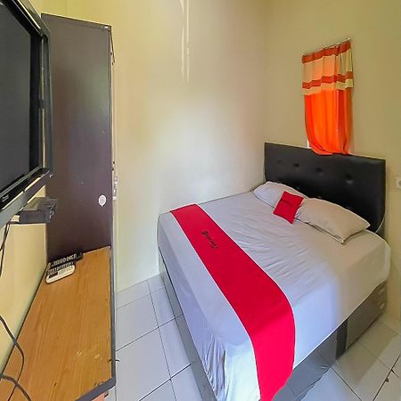 Reddoorz At Wahidin Street Cirebon Hotel Buitenkant foto